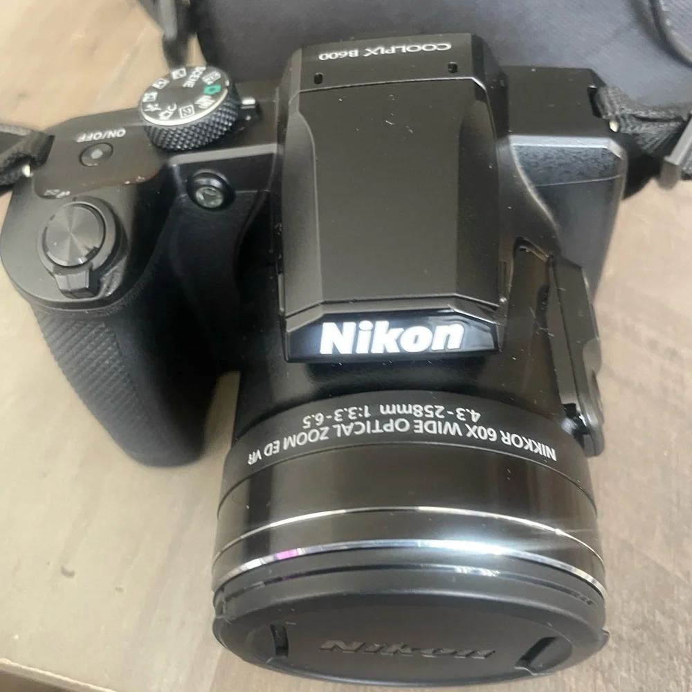 Nikon camera like new